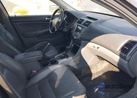 2006 Honda Accord 3.0 Ex from USA, damaged, VIN 1HGCM66856A054321